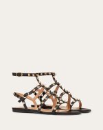 ROCKSTUD FLAT CALFSKIN SANDAL WITH STRAPS